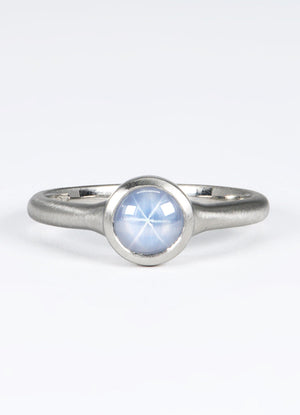 1.17ct Blue-Violet Star Sapphire Signet Ring James Newman Jewellery