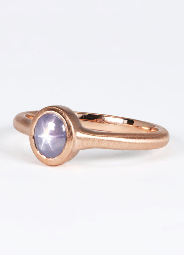 1.04ct Violet Star Sapphire Signet Ring James Newman Jewellery
