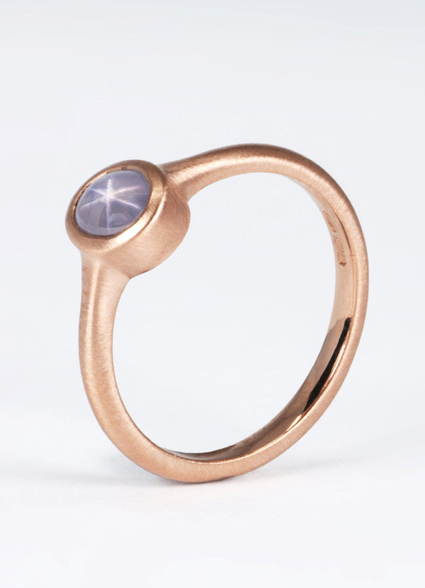 1.04ct Violet Star Sapphire Signet Ring James Newman Jewellery