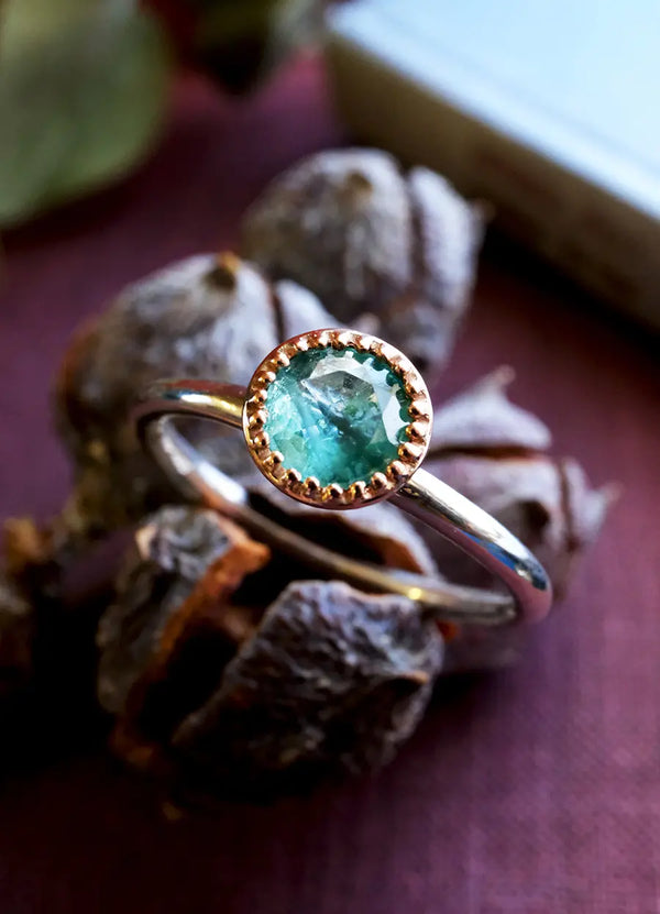 Emerald Smooth Band Gaia Ring - James Newman Jewellery